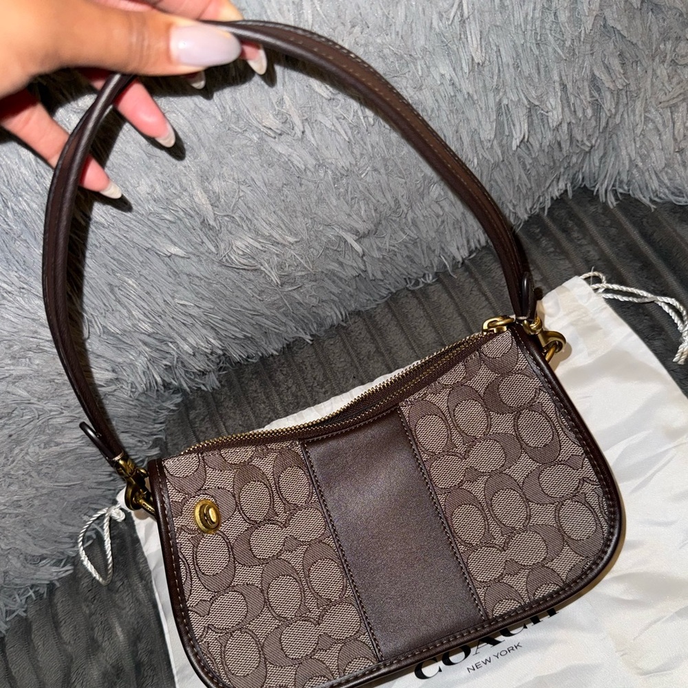 Coach Monogram Swinger Bag